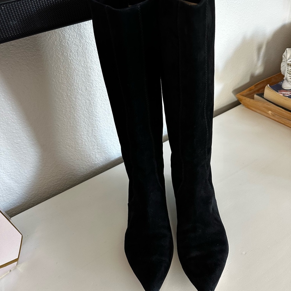Oscar de la renta - black suede knee high boots size 7 1/2